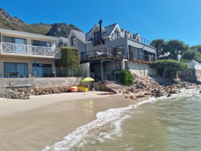 Seagul Cove, Villa ON the beach, Sleeps 7